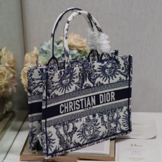 Dior Shopping Bags